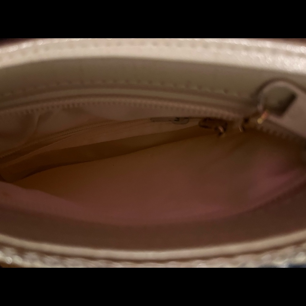 🍎SOLD🍎#W141 VINTAGE HANDBAGS - Picture 3 of 6